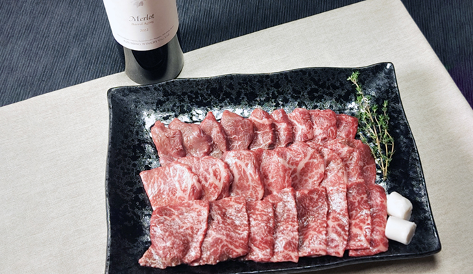 安曇野ワイナリー メルロ樽熟成/神戸牛網焼肉