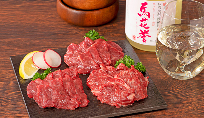 常楽酒造 本格米焼酎 馬花誉（うまかよ）/馬刺し（ヒレ・中トロ・上赤身）
